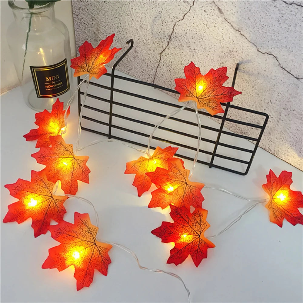 Maple Leaf Lantern LED String Lights – Autumn Garland for Halloween, Thanksgiving & Christmas Home Decor (2M / 3M / 6M, USB o