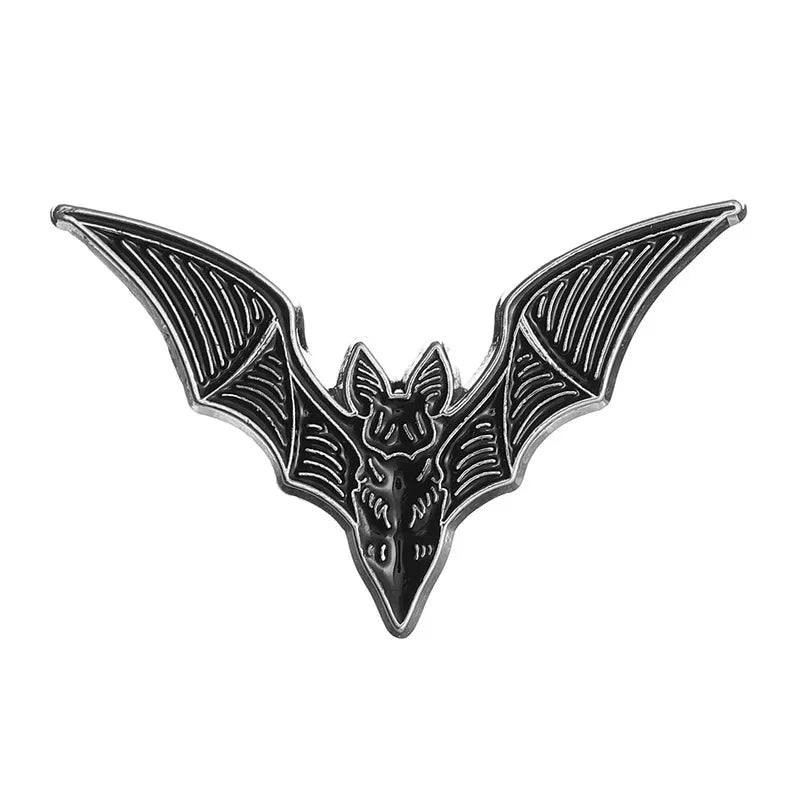 Punk Vintage Bat Brooch Pin – Halloween Gothic Accessory for Jackets, Bags & Clothes | Unisex Gift Badge