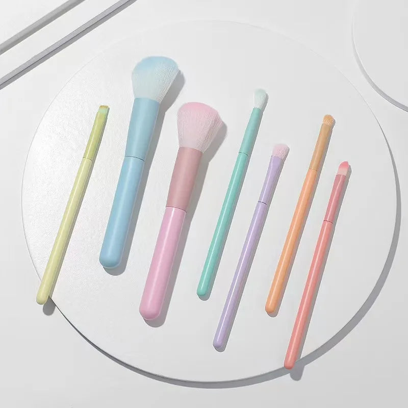 7-Color Makeup Brush Set – Loose Powder, Contour, Eyeshadow & Eyebrow Brushes