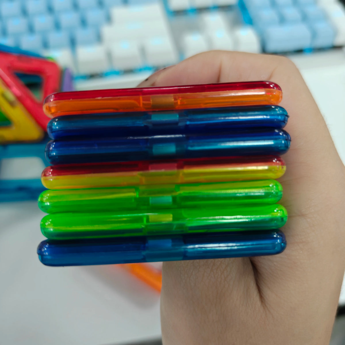 Magnetic Building Blocks – Medium STEM