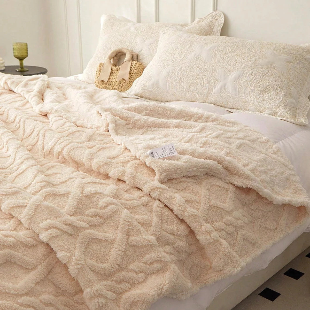 Lightweight Coral Fleece Blanket - Sofa & Nap Cover