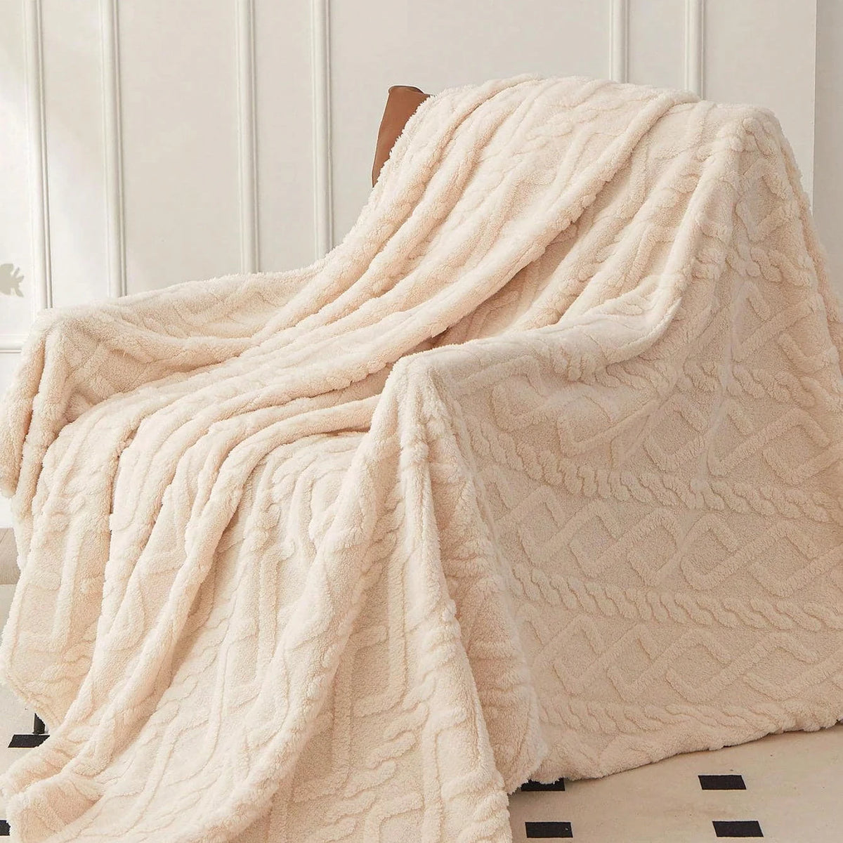 Lightweight Coral Fleece Blanket - Sofa & Nap Cover